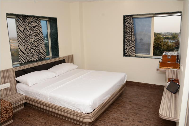 Hotel Siddhant Indore Eksteriør billede